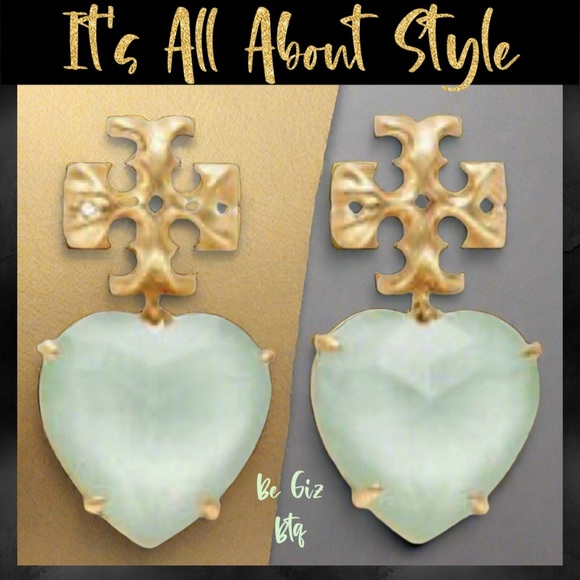 🆕Tory Burch Authentic Roxanne Gold Tone & Crystal Heart Earrings Soft Mint Green - Picture 12 of 12